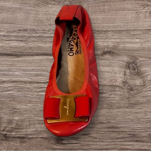 **AMPUTEE ONE SHOE ONLY Salvatore Ferragamo Leather ballet flats LEFT FOOT ONLY - Picture 9 of 10